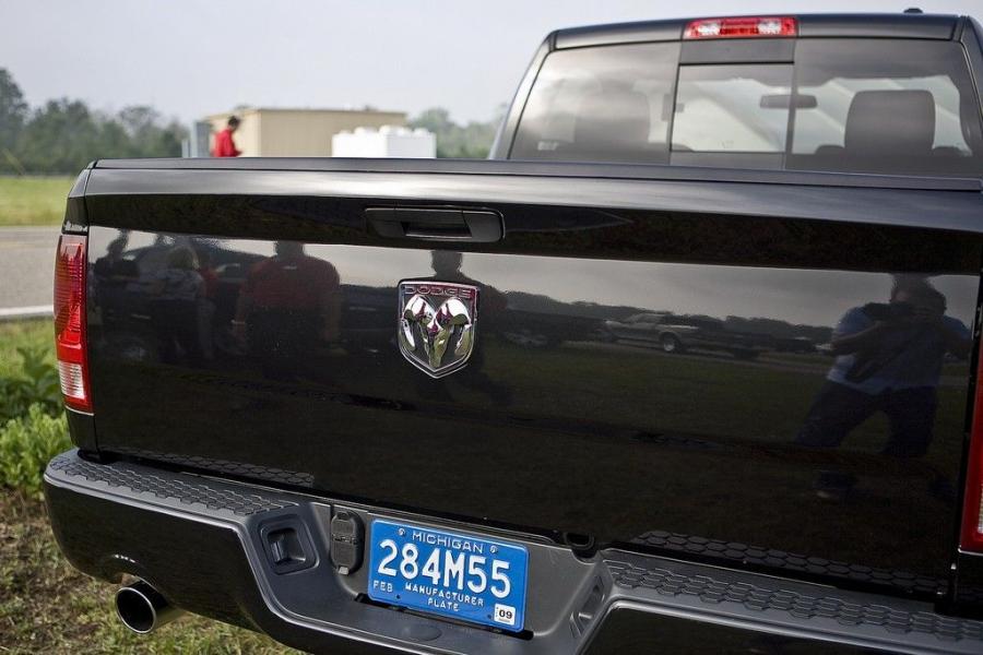  Dodge Ram 1500 RT 2009 года  (фото 27 из 30)